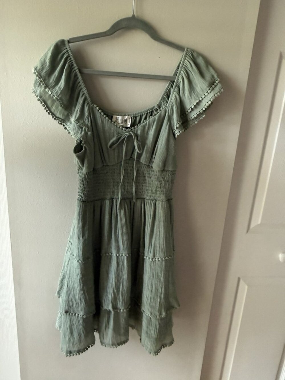 Just Found Green Solid Smocked Tie Square Neck Puff Sleeve juniors Mini Dress XL